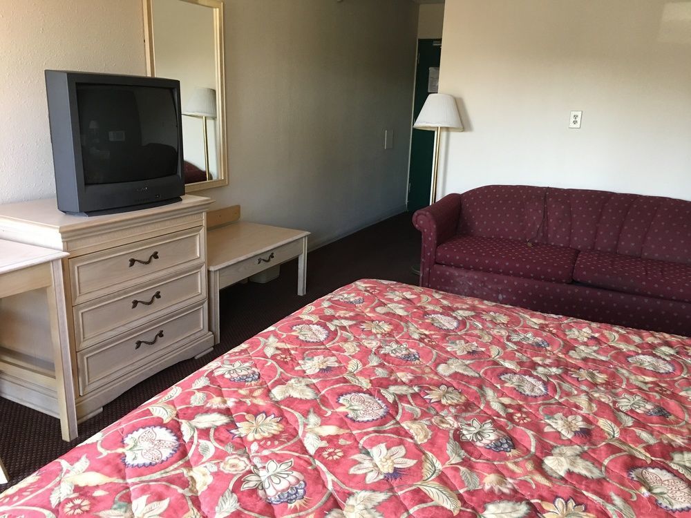 Motel Quality Quarters By Oyo Ky I-75